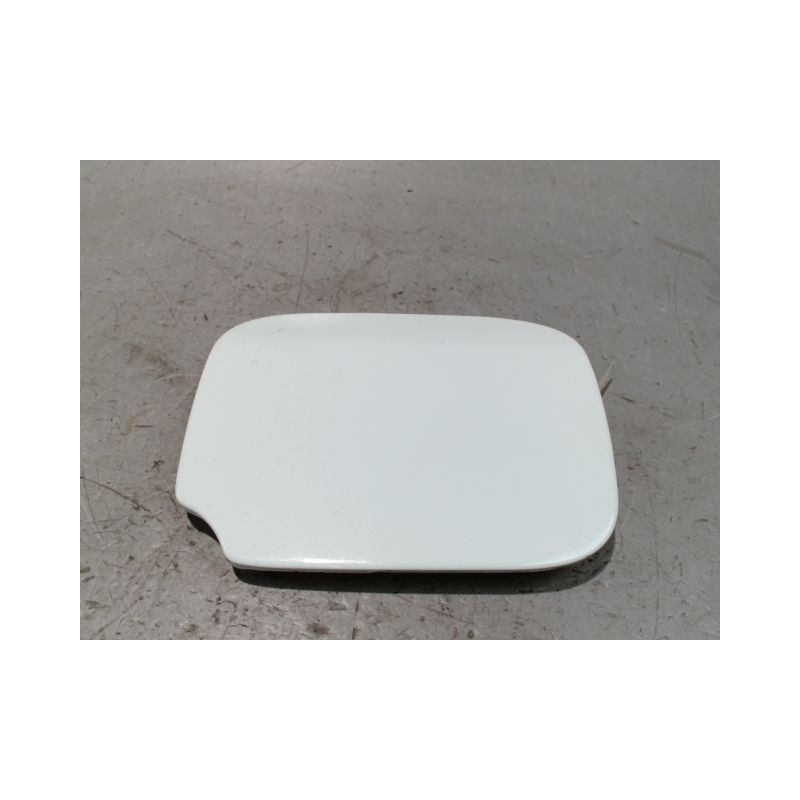 VOLET DE TRAPPE CARBURANT DACIA SANDERO 2008-