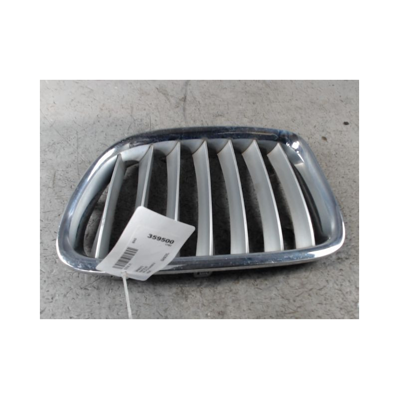 GRILLE CALANDRE GAUCHE B.M.W. X1