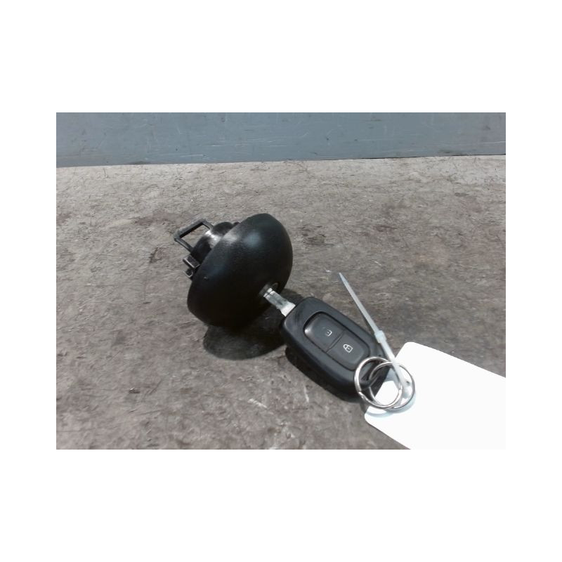 BOUCHON RESERVOIR A CARBURANT DACIA SANDERO 2008-