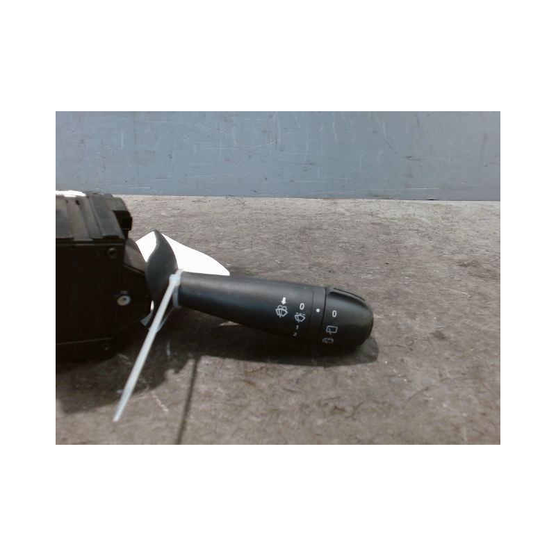 COMMANDE ESSUIE GLACE DACIA SANDERO 2008-