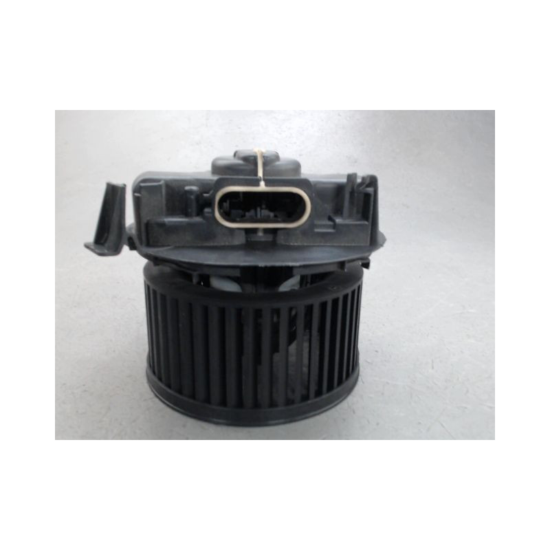 MOTEUR VENTILATEUR CHAUFFAGE RENAULT TWINGO