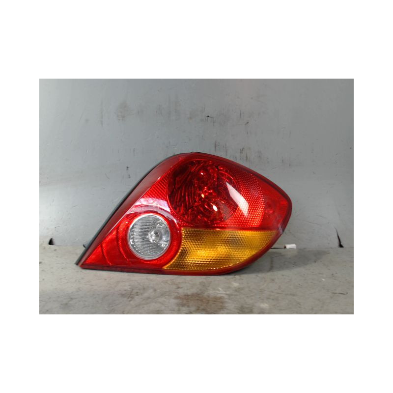 FEU ARRIERE DROIT HYUNDAI COUPE 04-06