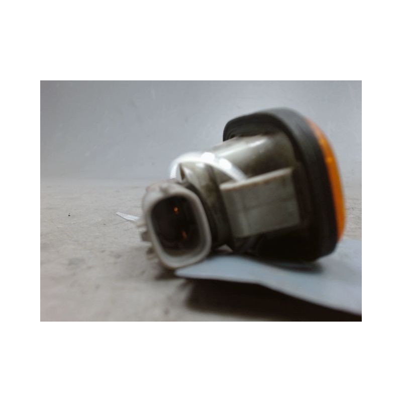 REPETITEUR AILE GAUCHE TOYOTA PREVIA -2000