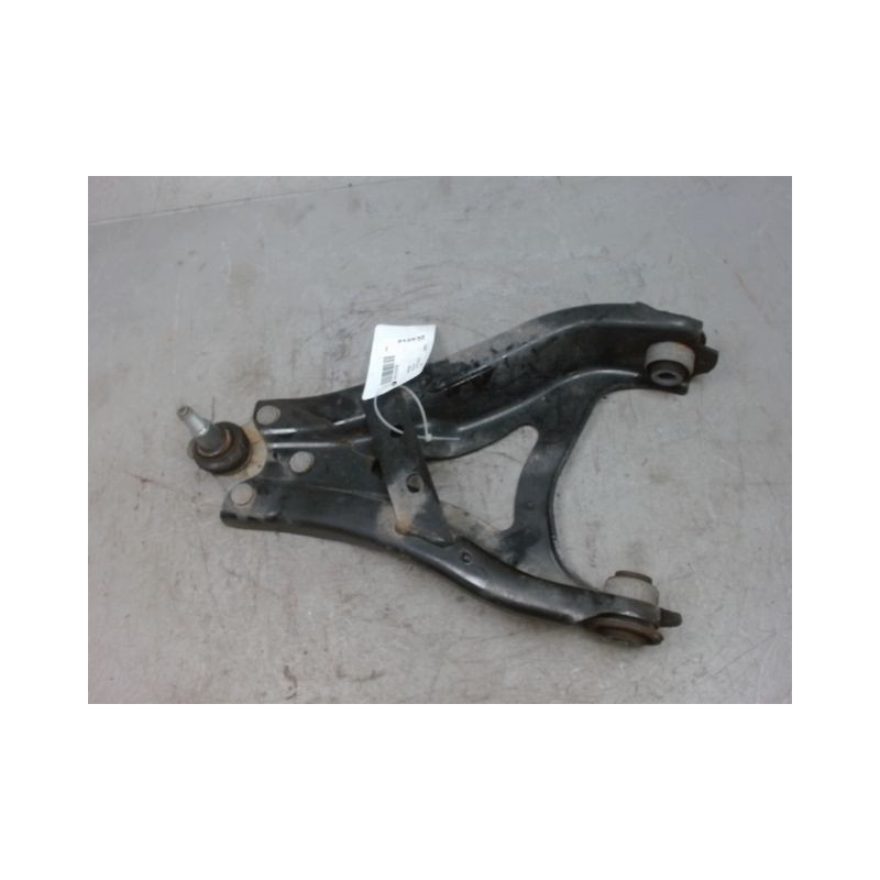 TRIANGLE INFERIEUR AVANT DROIT DACIA DUSTER