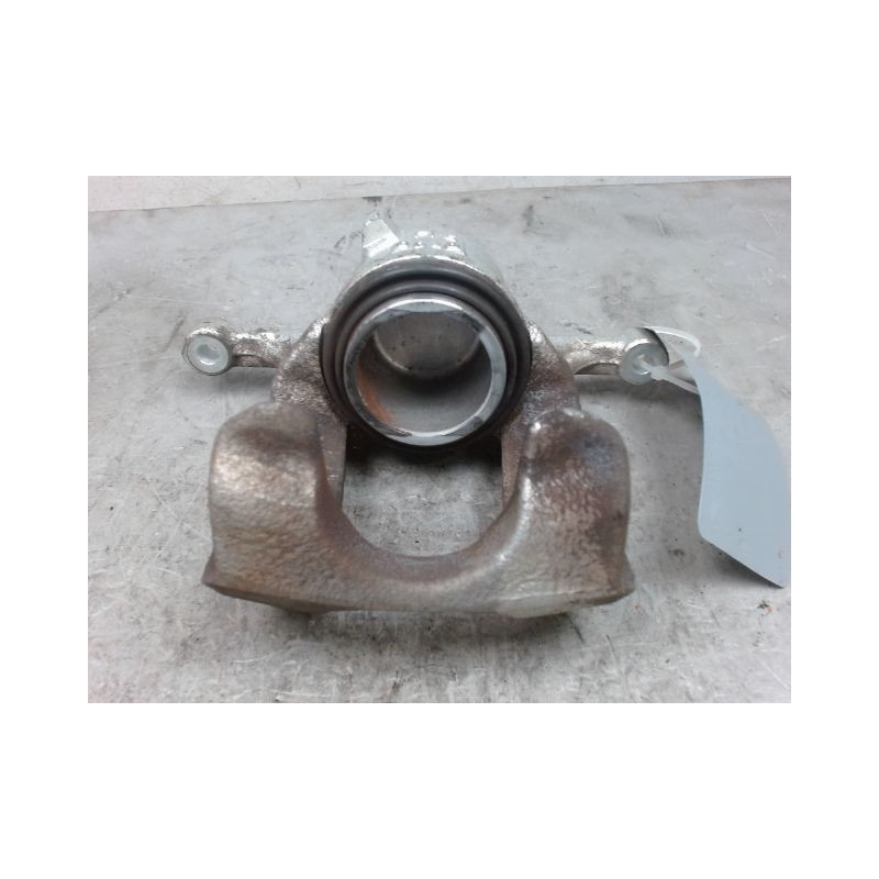ETRIER DE FREIN AVANT DROIT FORD PUMA