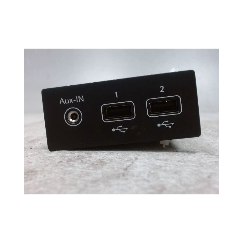 PORT USB/AUX RENAULT ARKANA