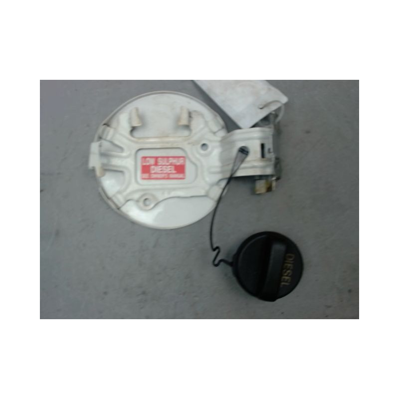 VOLET DE TRAPPE CARBURANT TOYOTA VERSO