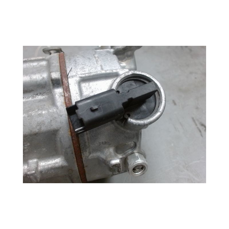 COMPRESSEUR AIR CONDITIONNE PEUGEOT 208