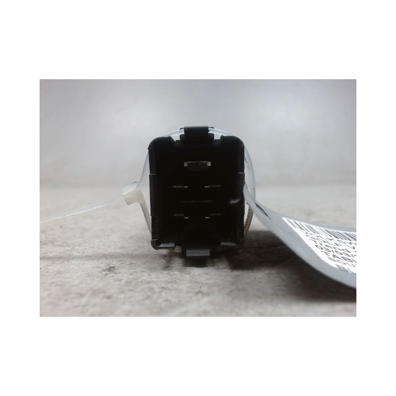 BOUTON DE WARNING VOLKSWAGEN GOLF V PLUS 2005-