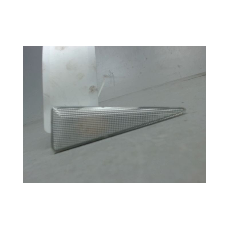 REPETITEUR AILE DROIT RENAULT SCENIC II PH2 2006-