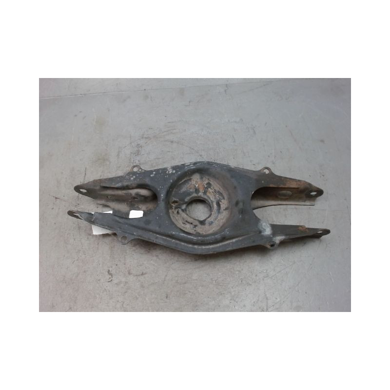 TRIANGLE INFERIEUR ARRIERE DROIT MERCEDES CLASSE C 2007-