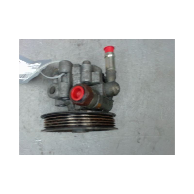 POMPE DIRECTION ASSISTEE TOYOTA RAV4