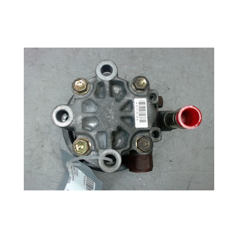 POMPE DIRECTION ASSISTEE TOYOTA RAV4