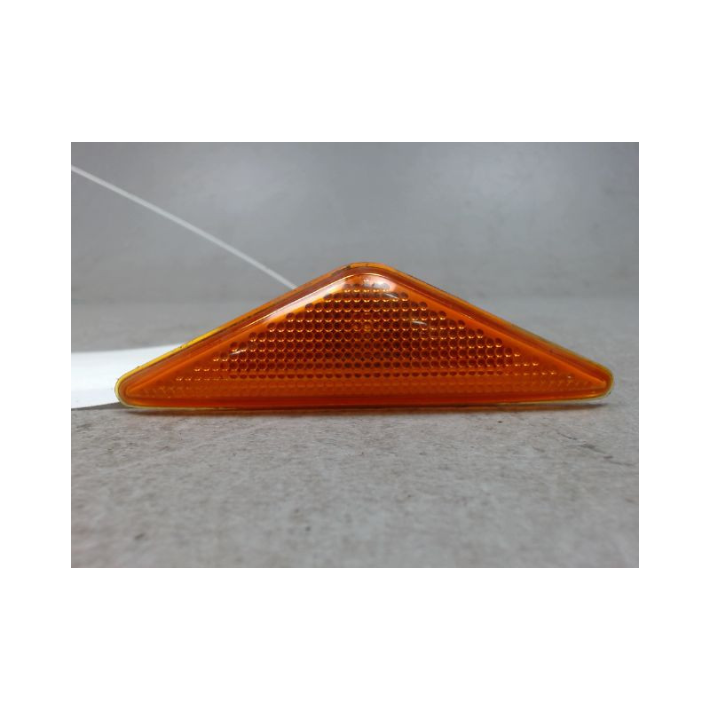 REPETITEUR AILE GAUCHE FORD MONDEO
