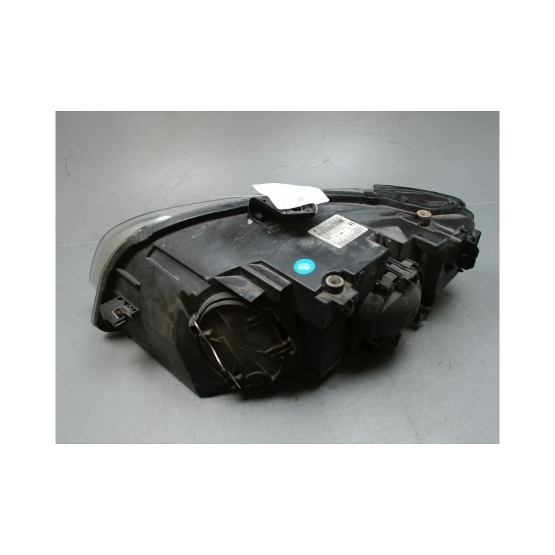 PHARE DROIT AUDI A4