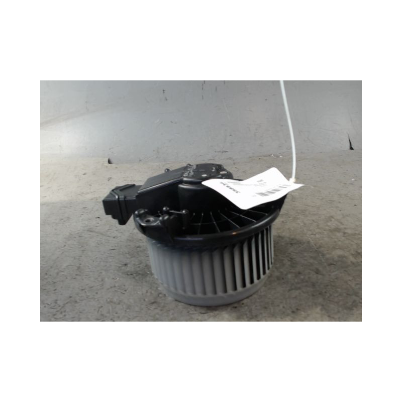 MOTEUR VENTILATEUR CHAUFFAGE SUZUKI SWIFT