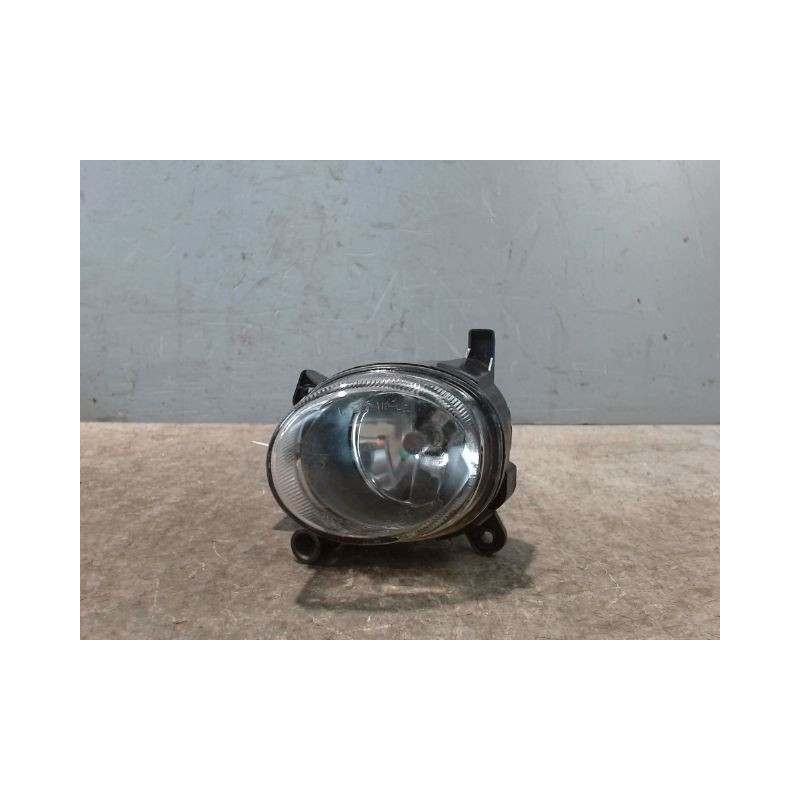 PHARE ANTIBROUILLARD AVANT GAUCHE AUDI A1