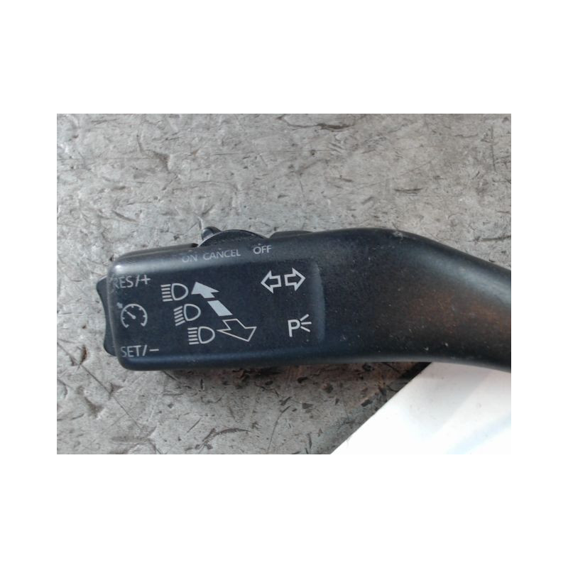 COMMANDE CLIGNOTANT VOLKSWAGEN GOLF V PLUS 2005-