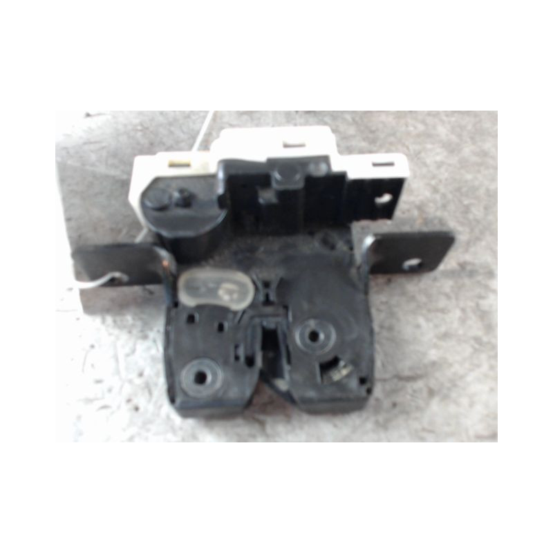 SERRURE HAYON  RENAULT SCENIC II PH2 2006-