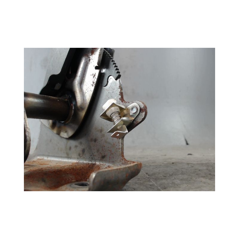 LEVIER FREIN A MAIN RENAULT KANGOO