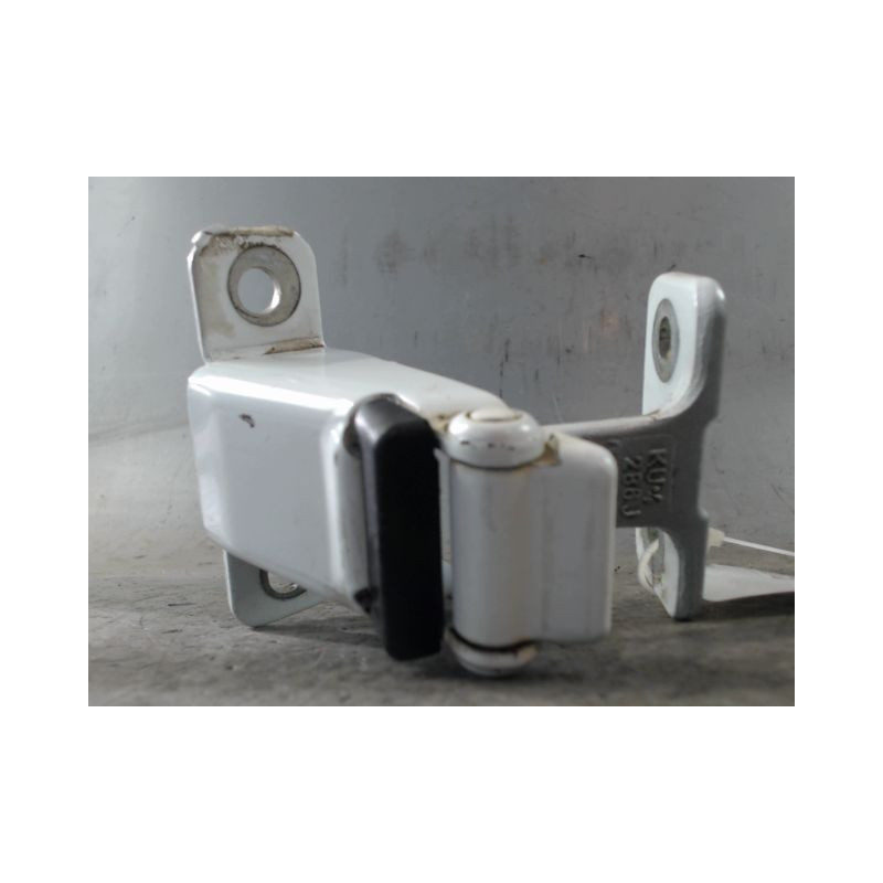 CHARNIERE SUP PORTE BATTANTE ARG RENAULT KANGOO