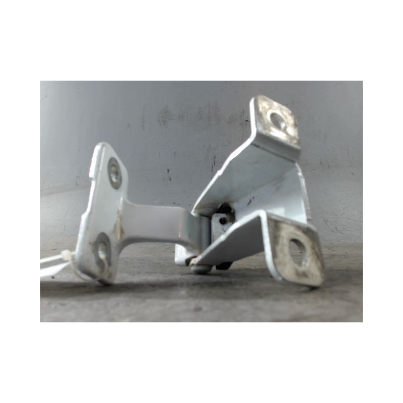 CHARNIERE SUP PORTE BATTANTE ARG RENAULT KANGOO