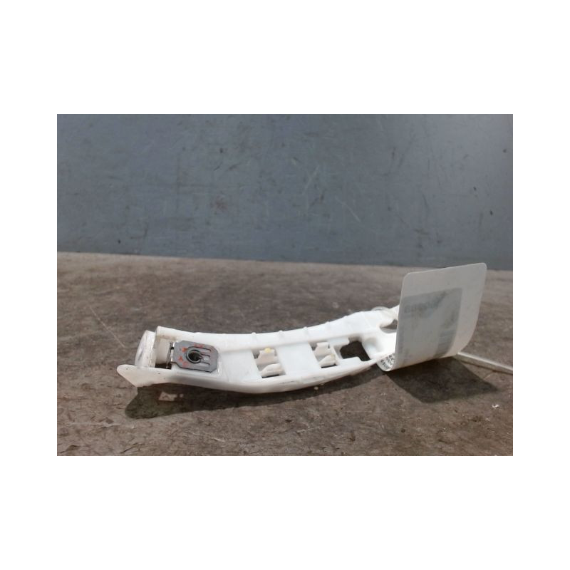 SUPPORT PARE-CHOC ARG PEUGEOT 208