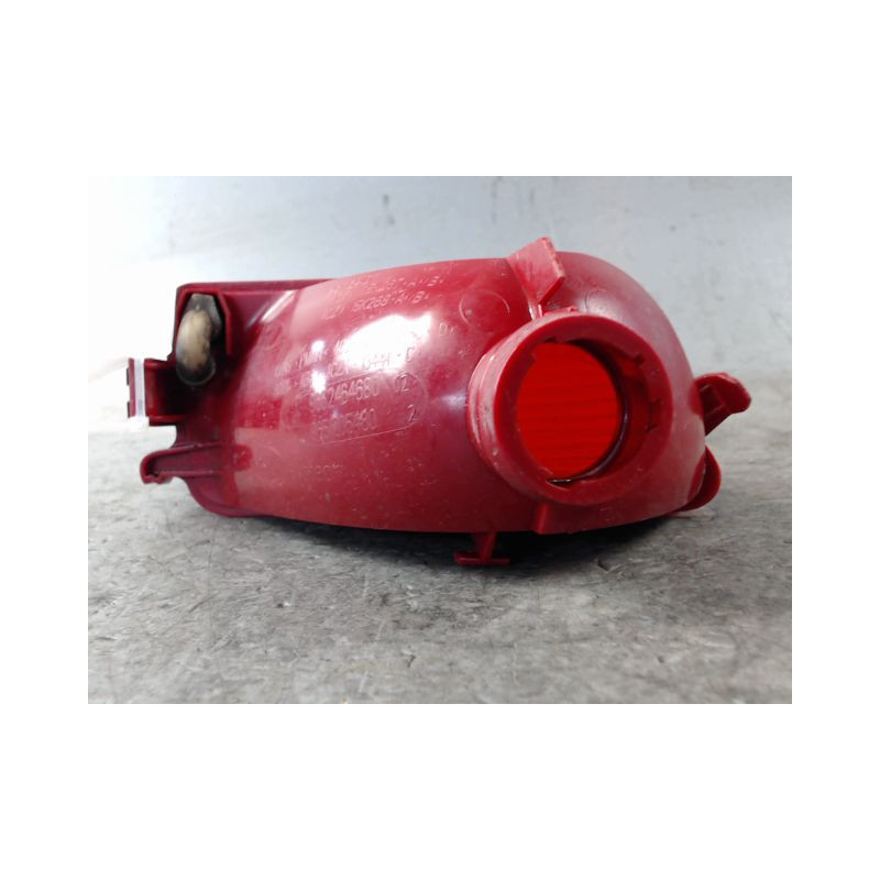 FEU BROUILLARD ARRIERE GAUCHE CITROEN C4 04-08