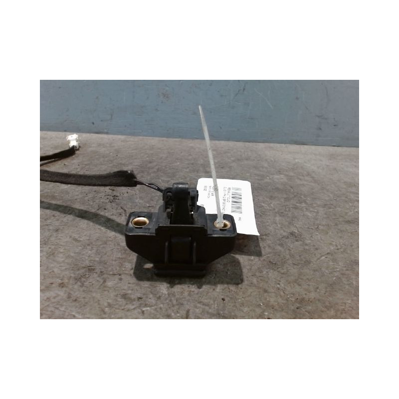 SERRURE HAYON  RENAULT CLIO II PH.2 01-06