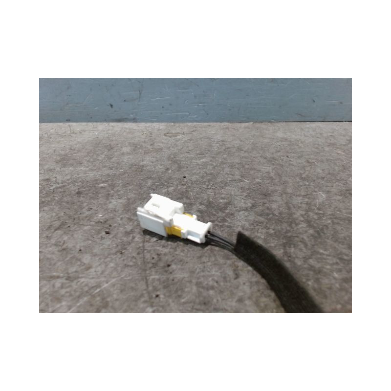 SERRURE HAYON  RENAULT CLIO II PH.2 01-06
