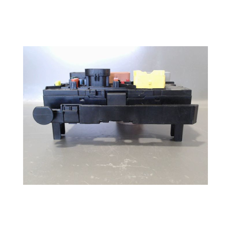 BOITE A FUSIBLES PEUGEOT 807 MONOSP. 2002-2014