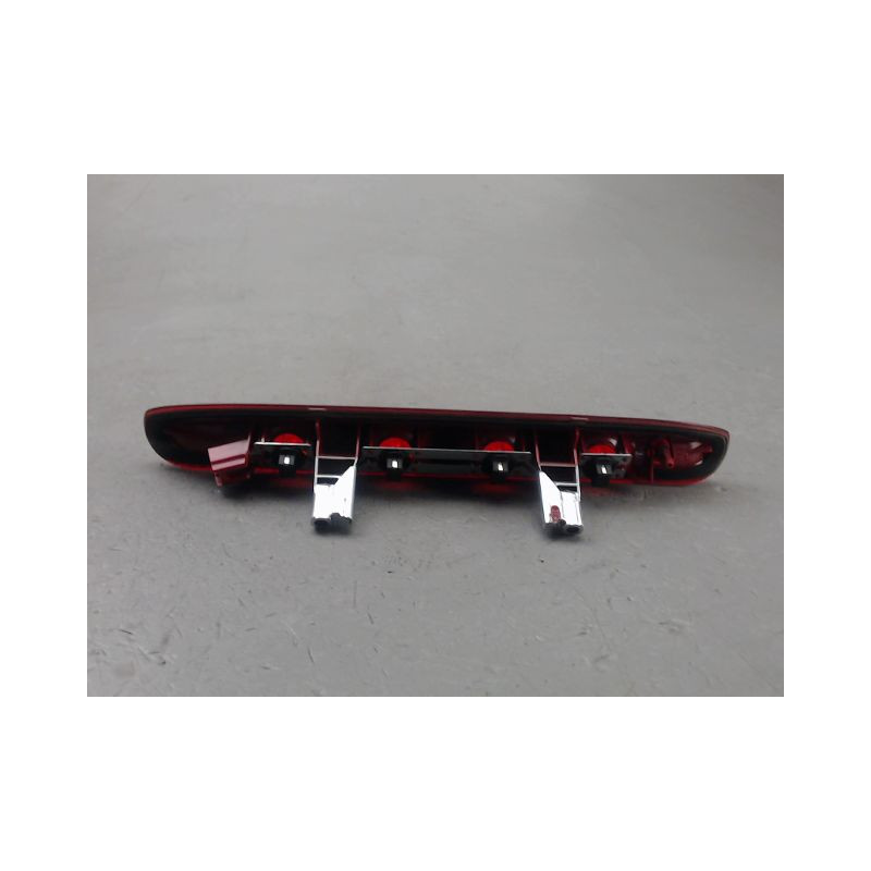 FEUX STOP SUPPLEMENTAIRE PEUGEOT 208