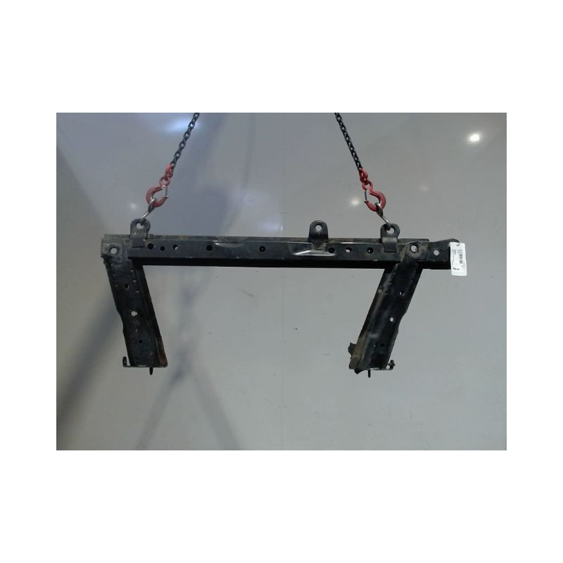 TRAVERSE INFERIEURE ARMATURE AVANT RENAULT CLIO IV