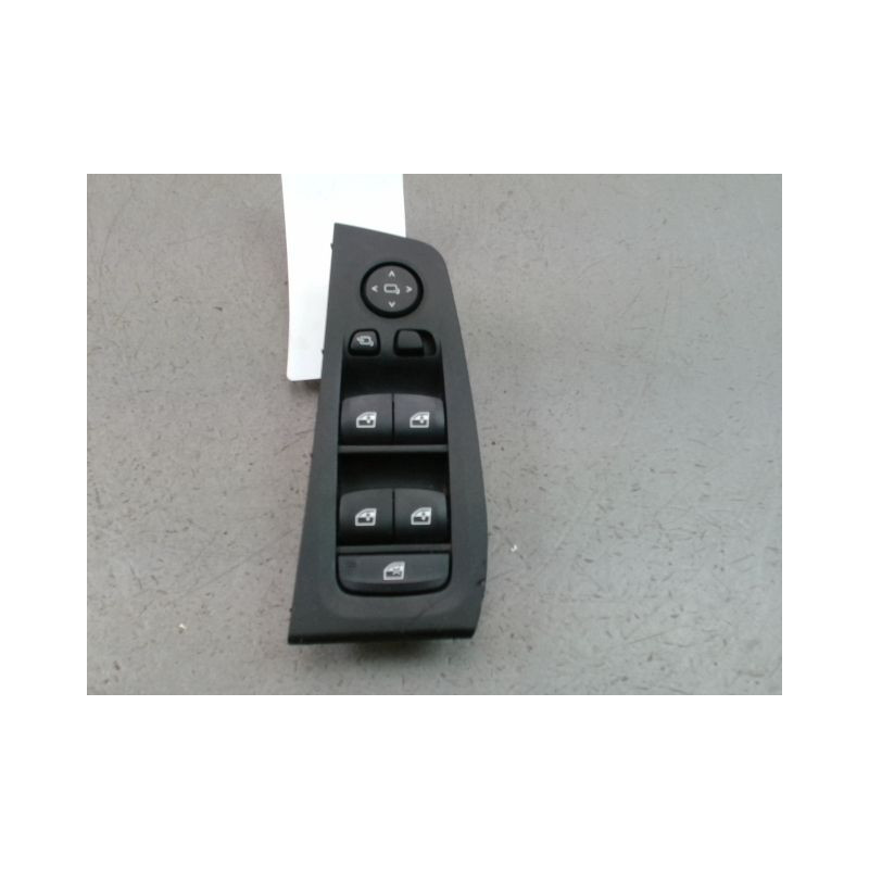 COMMANDE LEVE-GLACE PORTE AVG BMW SERIE 1