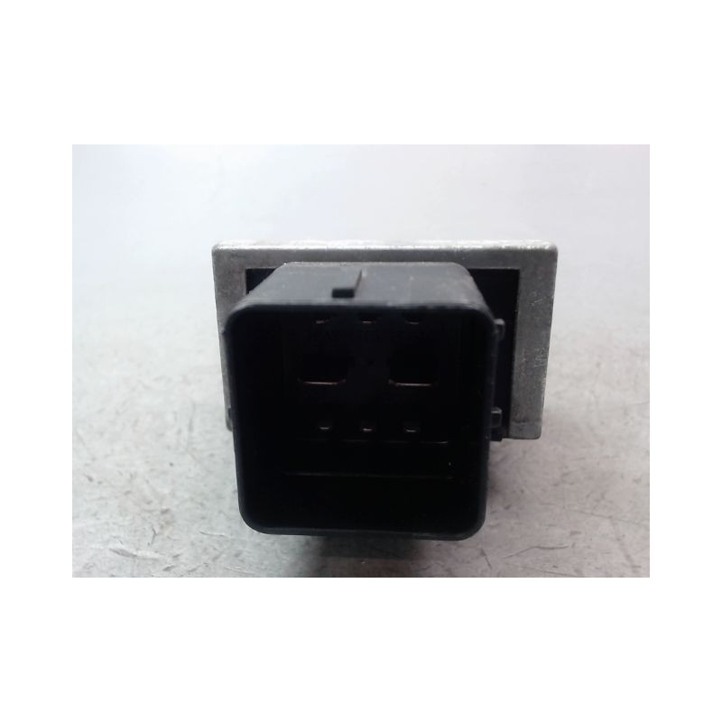 BOITIER DE PRECHAUFFAGE CITROEN JUMPY TOLE 2004-