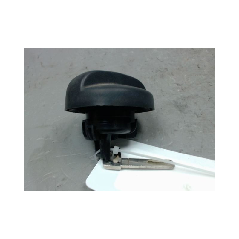 BOUCHON RESERVOIR A CARBURANT CITROEN C2 2003-