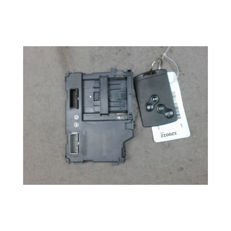 LECTEUR DE CARTE RENAULT CAPTUR