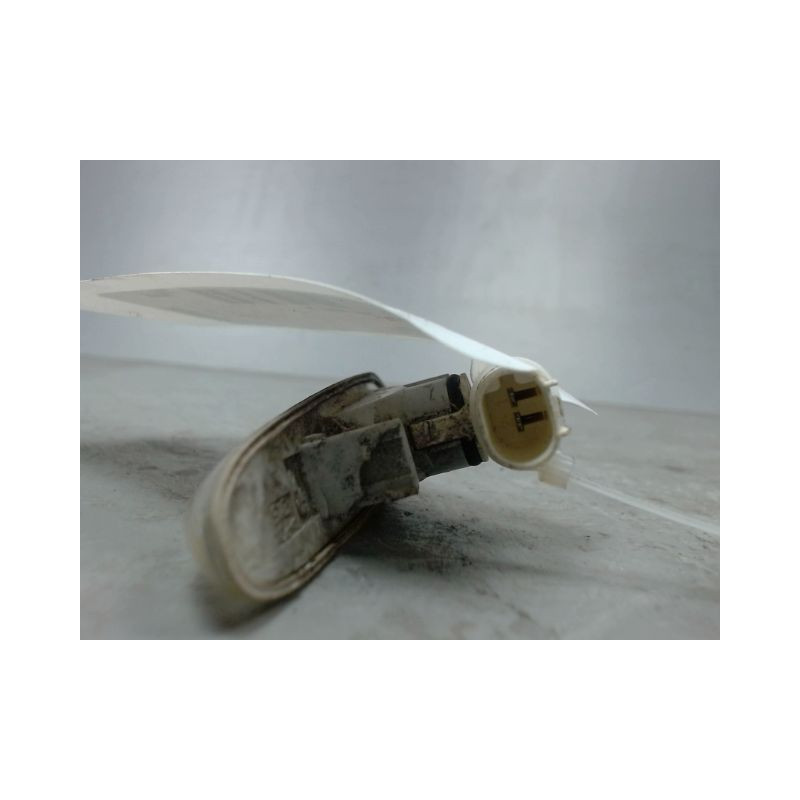 REPETITEUR AILE DROIT B.M.W. SERIE 3