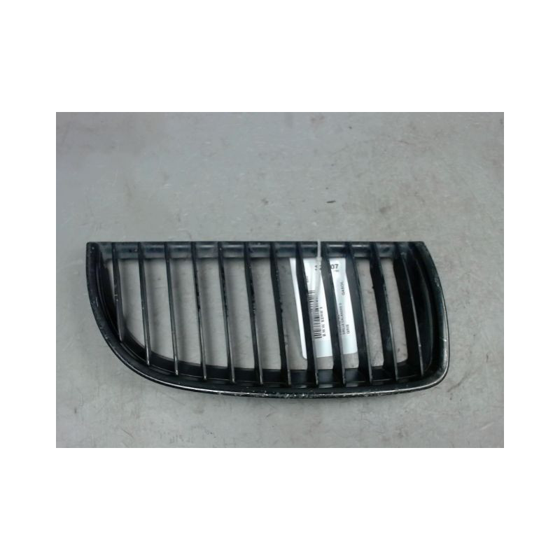 GRILLE CALANDRE DROIT B.M.W. SERIE 3