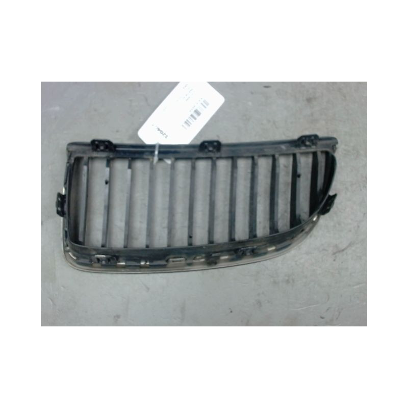 GRILLE CALANDRE DROIT B.M.W. SERIE 3