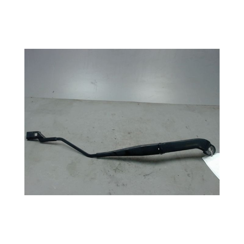 BRAS ESSUIE-GLACE AVANT GAUCHE FORD KUGA -2008
