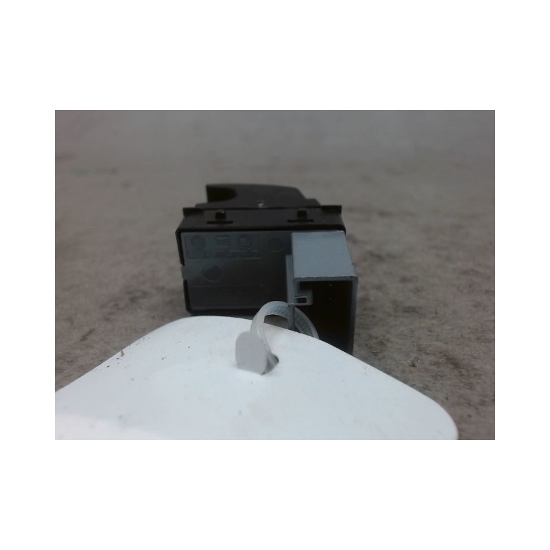 COMMANDE LEVE-GLACE PORTE ARG VOLKSWAGEN POLO 2009-