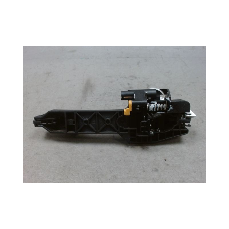 POIGNEE EXTERIEURE PORTE AVANT DROIT HYUNDAI I20