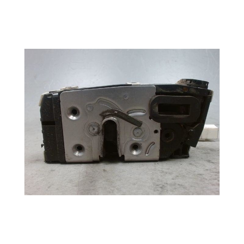 SERRURE PORTE COULISSANTE DROIT MERCEDES SPRINTER