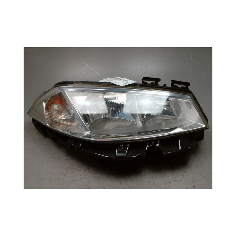 PHARE DROIT RENAULT MEGANE