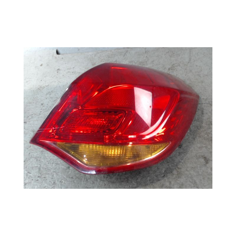 FEU ARRIERE DROIT OPEL ASTRA