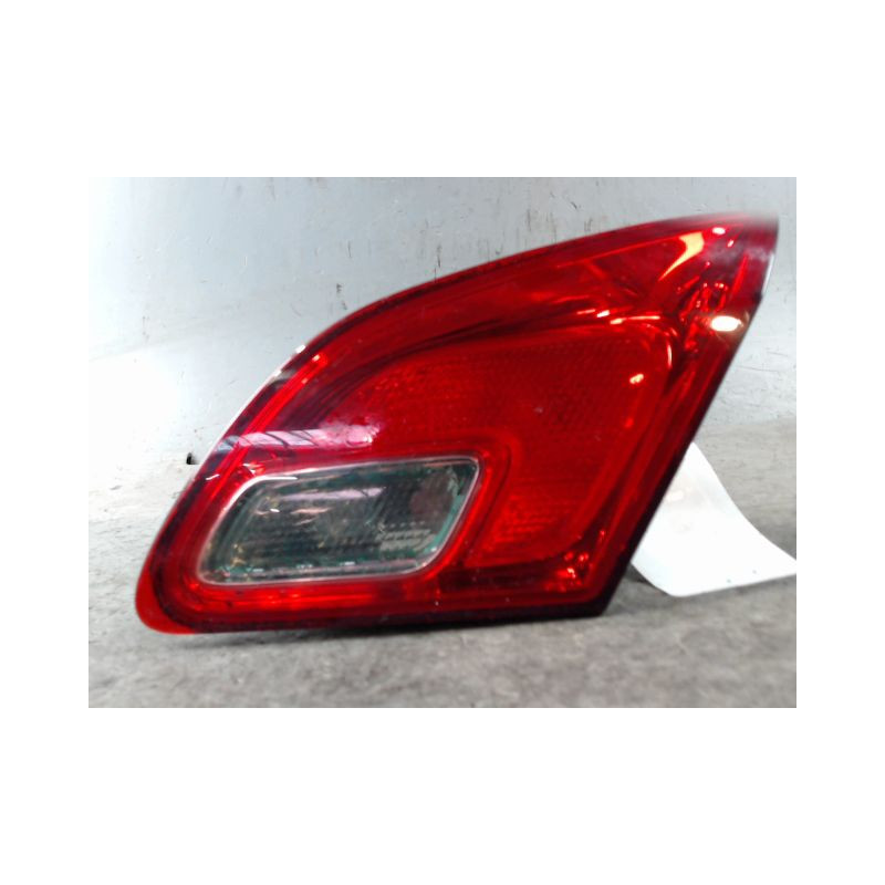 FEU ARRIERE INTERIEUR DROIT OPEL ASTRA