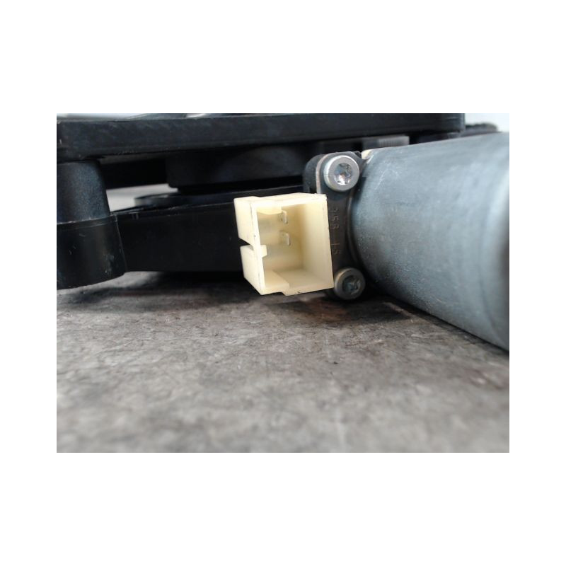MECANISME+MOTEUR LEVE-GLACE AVANT DROIT VOLKSWAGEN TIGUAN 2009-