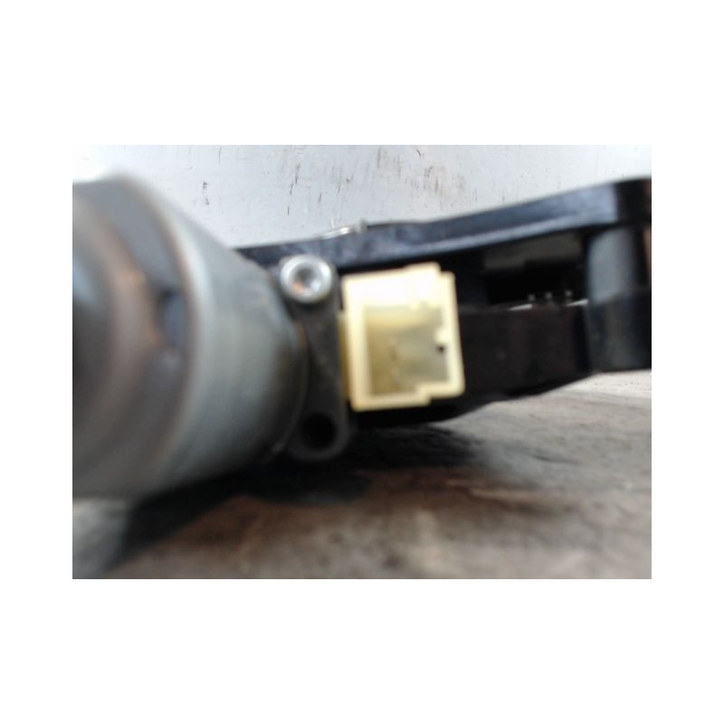 MECANISME+MOTEUR LEVE-GLACE ARRIERE DROIT VOLKSWAGEN TIGUAN 2009-