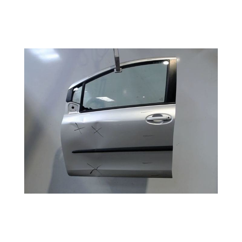 PORTE AVANT GAUCHE TOYOTA YARIS